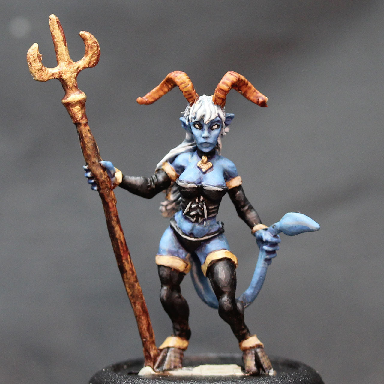Tiefling seductress with pitchfork