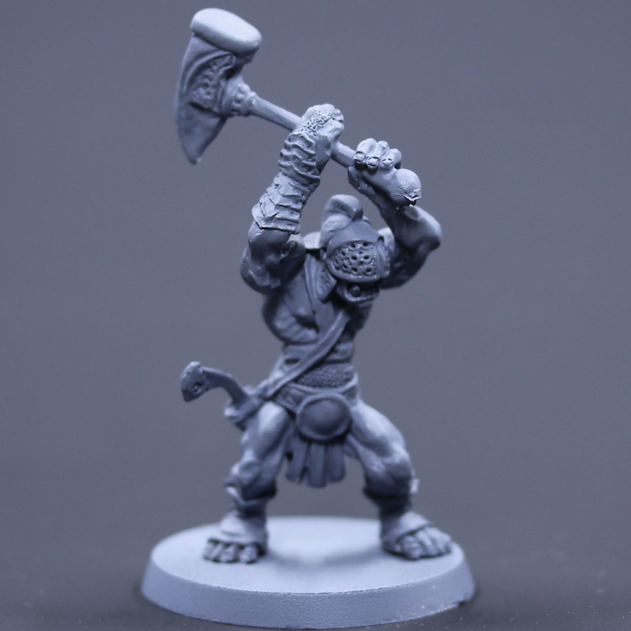 Ogre gladiator Murmillo with hammer 1