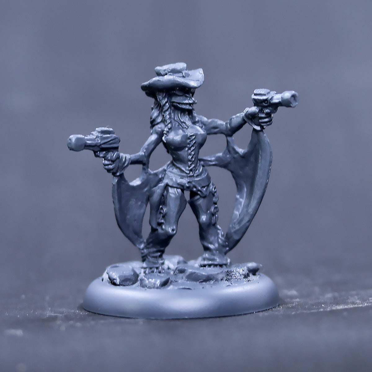 female Simairian bounty hunter