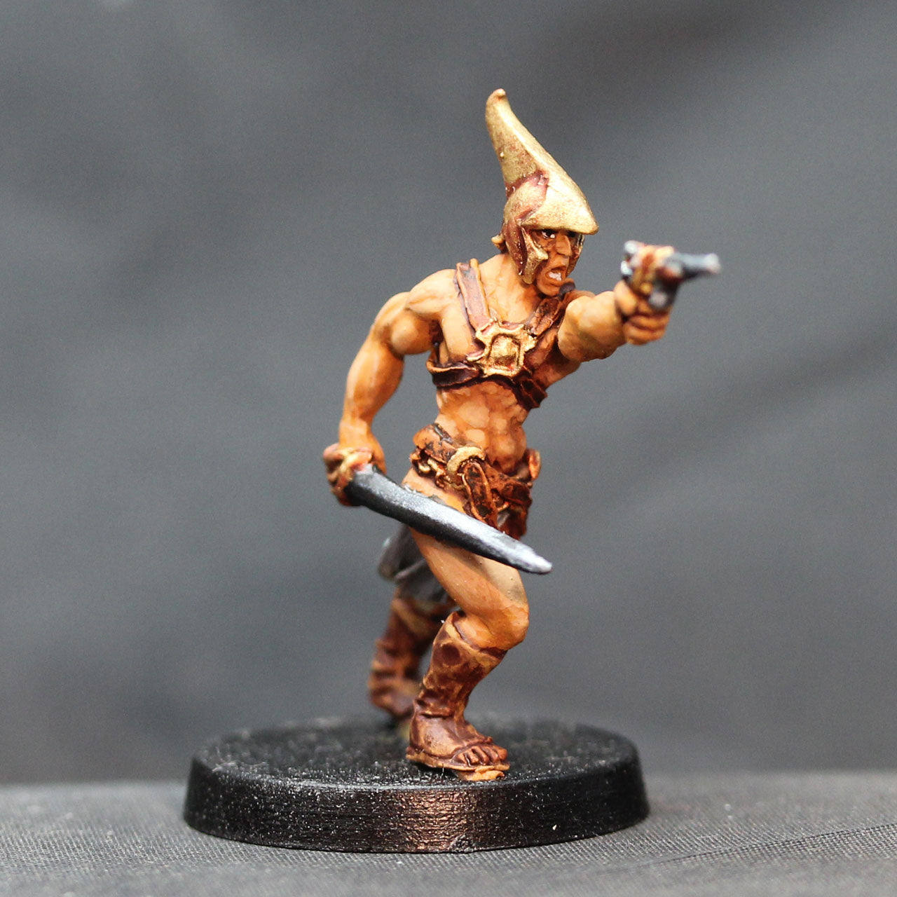 Dead Earth Red Man advancing firing with pistol 2