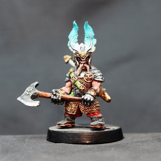 Dwarven male champion with great axe