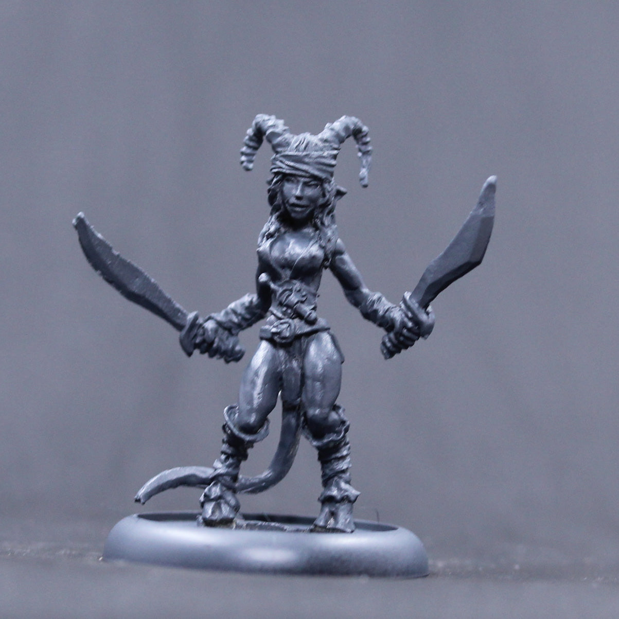 Tiefling rogue/ assassin